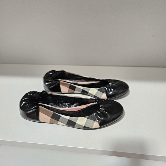 Burberry Nova Check Ballet Flats - Picture 3 of 4